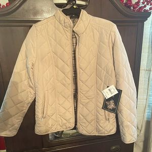 Jane ashley light weight quilted jacket. NWT never been worn.